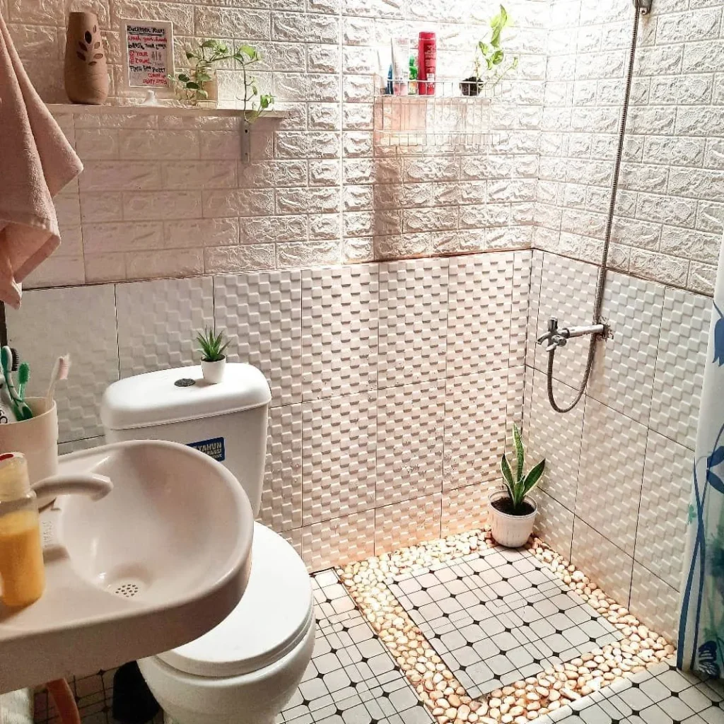 Kamar Mandi Desain Alami yang Estetik