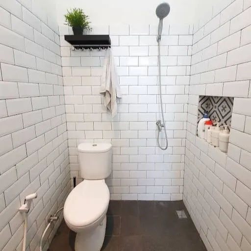model kamar mandi minimalis 2x2 2