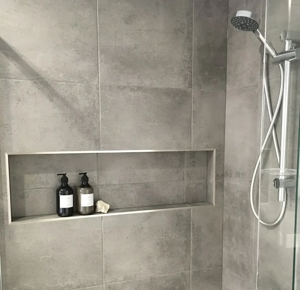 model kamar mandi minimalis dengan tempat sabun didalam tembok