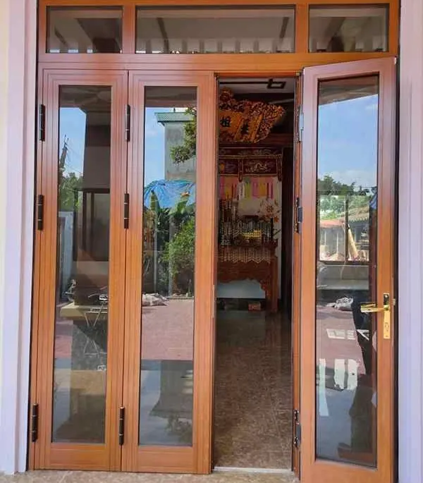 Model Panel Aluminium Motif Kayu