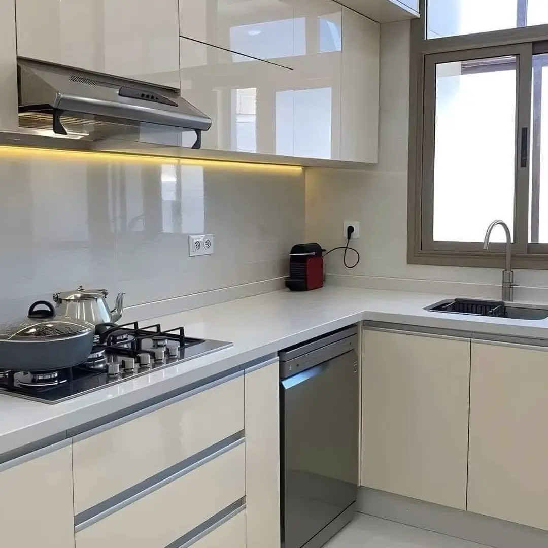 Kitchen Set Aluminium Krem Hangat