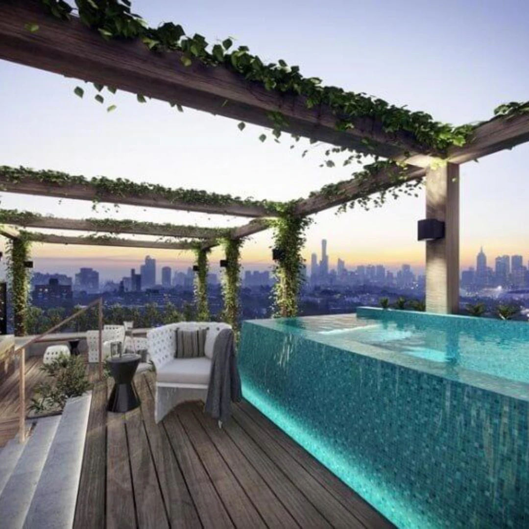 Kolam Renang Rooftop Dinding Transparan