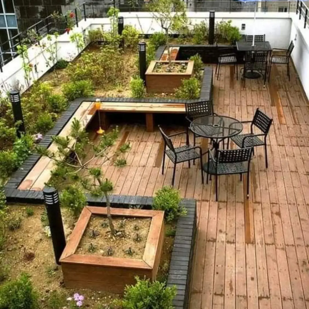 Model Rooftop Klasik dengan Kebun Mini
