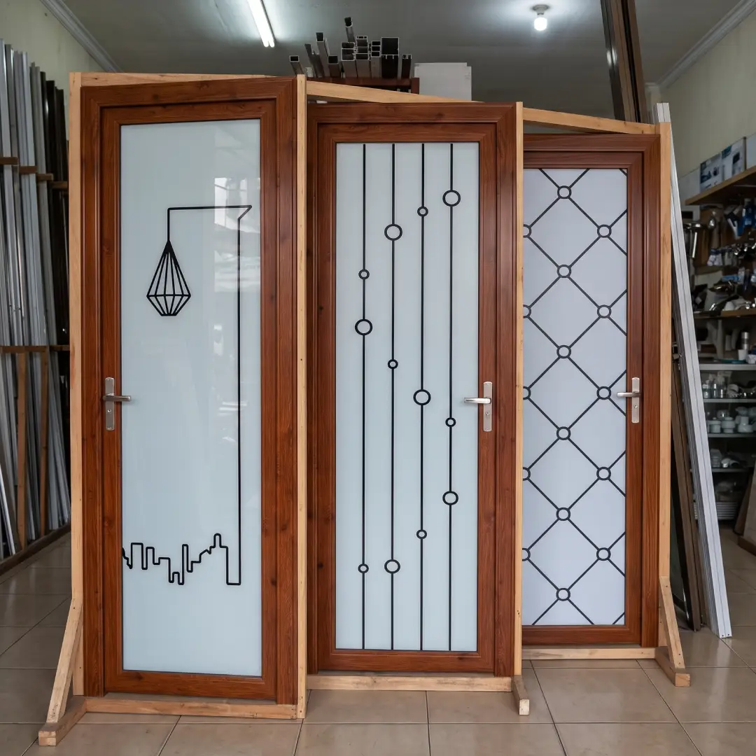 pintu kamar mandi aluminium warna coklat fortress aluminos