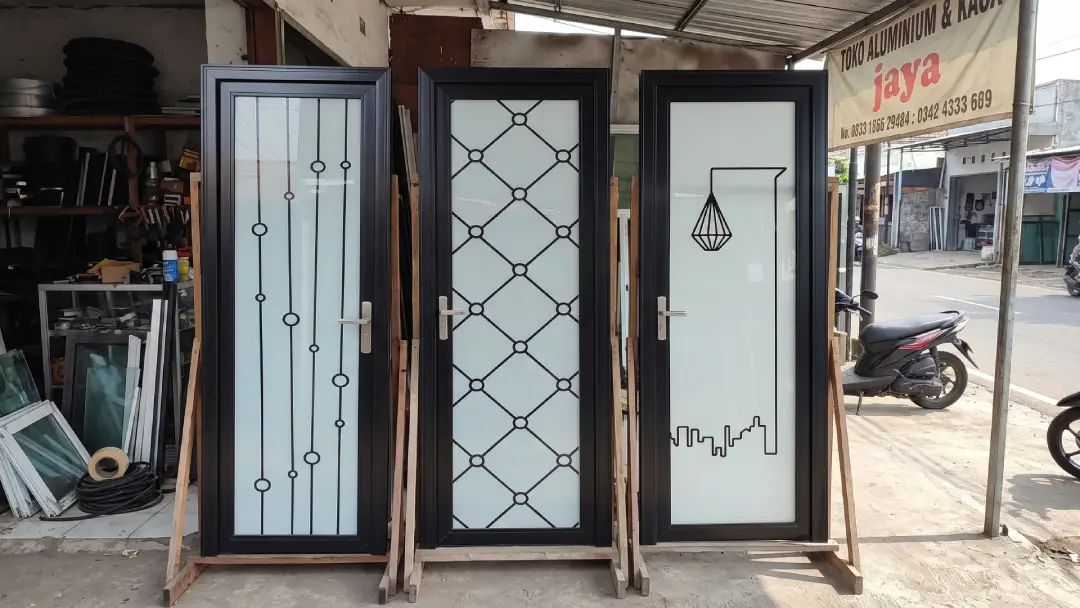 pintu kamar mandi aluminium hitam fortress aluminos