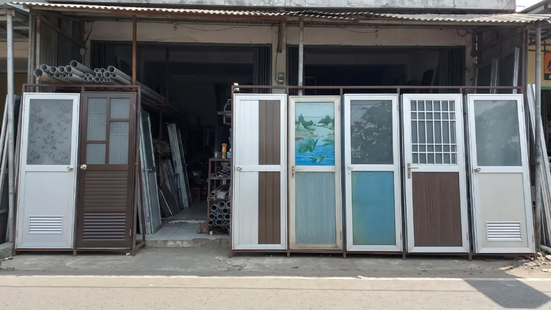 pintu kamar mandi aluminium model lama